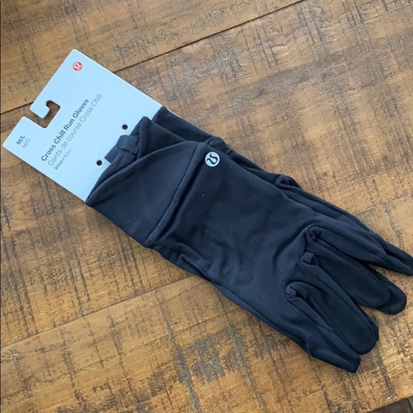Lululemon Cross Chill Run Gloves - Picture 8 of 12